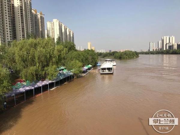 月星家居河段小西湖水车园河段因水位上涨,小西湖水车园羊皮筏子漂流