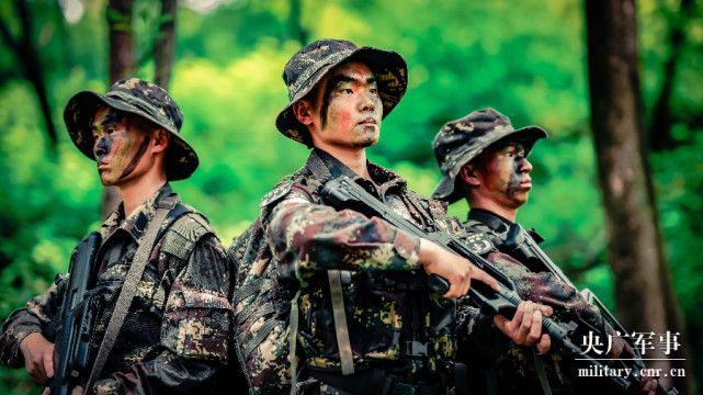 守护大国神剑火箭军特种警卫了解一下