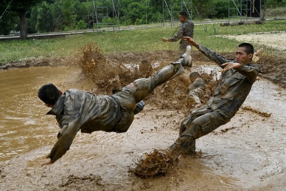 泥潭避暑一起来体验