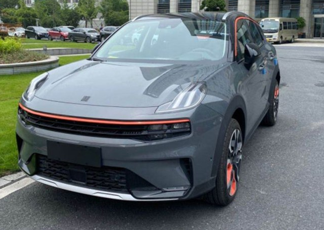 全新吉利领克06现身有望9月上市配运动座椅15t爆发177马力