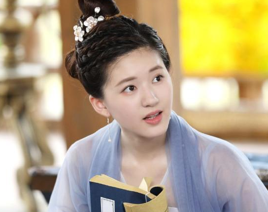 传闻中的陈芊芊大结局虽然韩硕和芊芊终成眷属但是白芨和梓锐的下场太