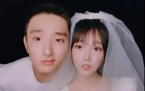 于小彤|年度尴尬情侣？