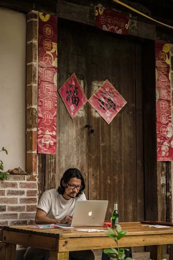 陈彧君|疫情期间重返原乡，探寻人文新秩序——艺术家陈彧君的“叛逆生长”