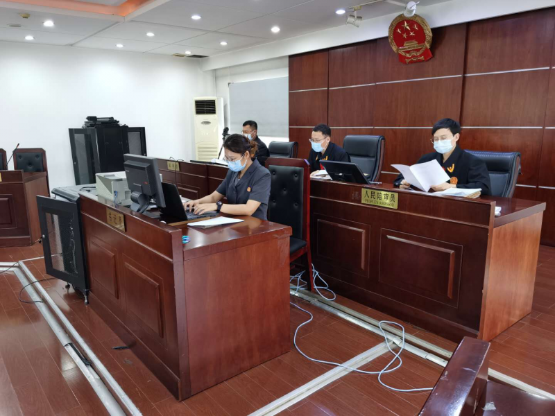 摇号|能帮人摇号办车牌收款近百万？90后女子涉嫌诈骗受审