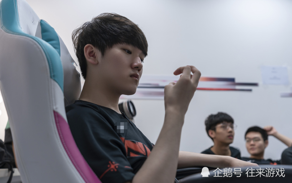 lpl比分数据积分榜｜JKL排位偶遇faker，己方优势，自称要给faker送人头