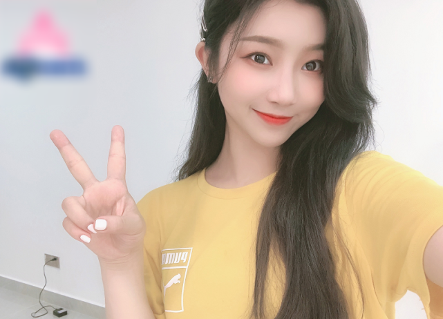 林君怡和创3粉丝互动小圆脸成讨论焦点可爱才是本钱