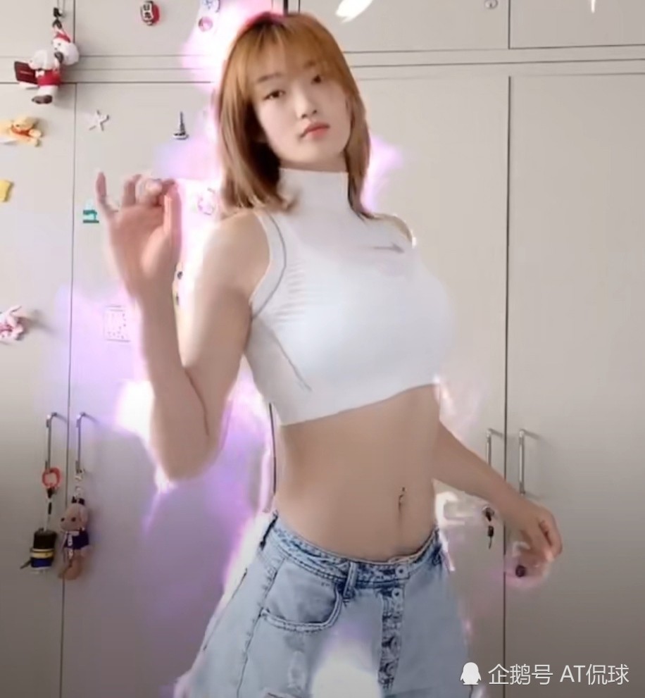 中国女篮当家核心李梦,真的是又颜又能打