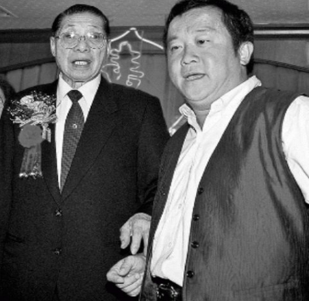 曾志伟父亲陈奕迅饰演陈细九的原型曾启荣与吕乐同事