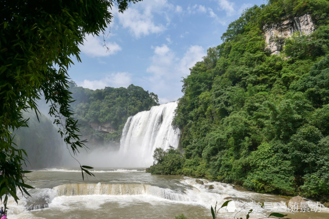 实拍汛期黄果树瀑布水流急湍超多水很远就能听见瀑布声音