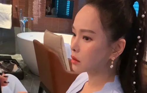 伊能静|娱乐圈女油王？身材冻龄了，内在却愈发油腻……
