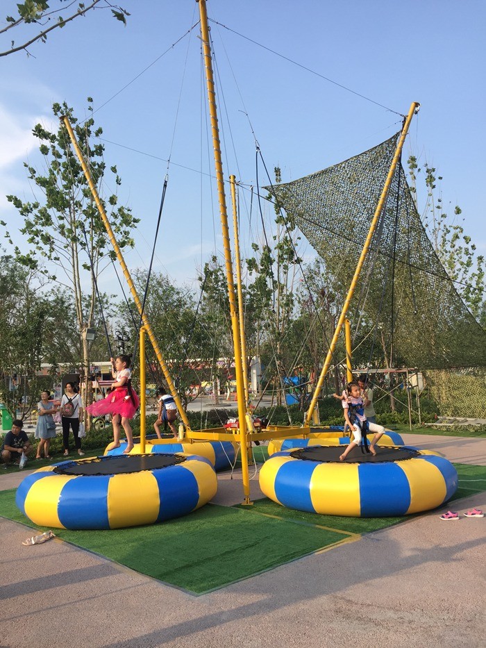 广场游乐项目,让城市的夏天不再热