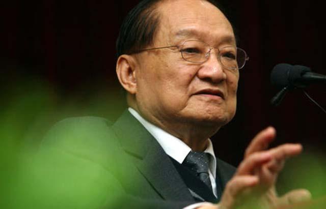 金庸|为什么很多藏传佛教人士都痛恨金庸？他到底做错了啥事？