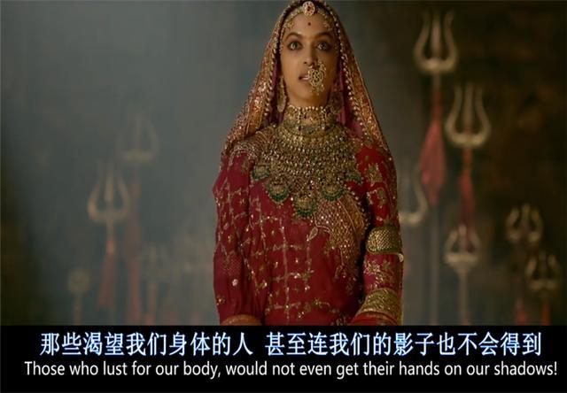 跑到德里苏丹国,诱使苏丹阿拉丁攻打梅瓦尔国争夺帕德玛瓦蒂