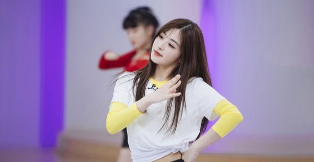 吴昕|《浪姐》观众喜爱度排名：张含韵垫底太迷惑，吴昕倒数第4遭打脸