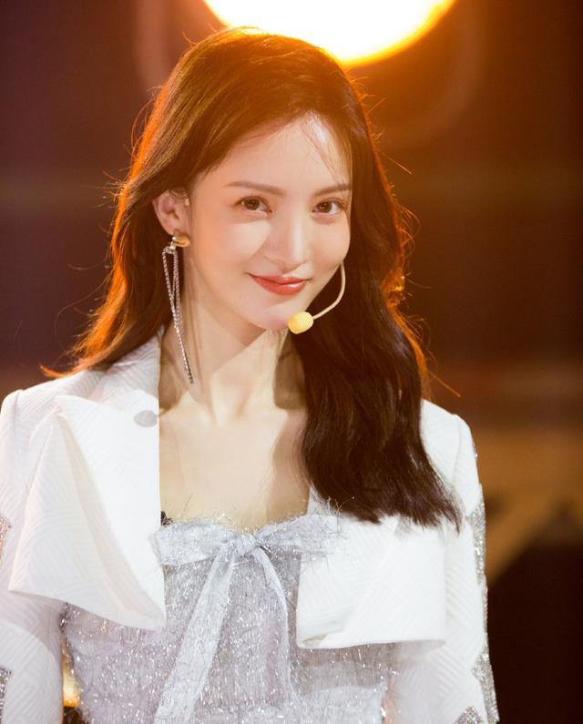 张含韵|浪姐首次个人排名出炉，万茜居榜首，旧日超女张含韵惨垫底