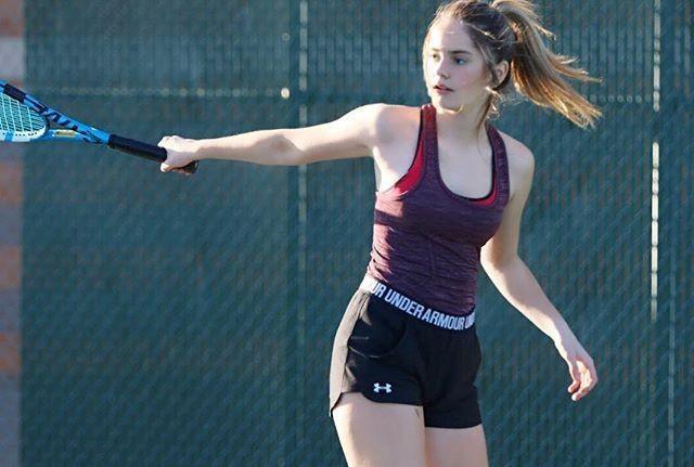 莎拉波娃后又一网坛美少女 实力演绎 明明能靠脸吃饭偏要靠实力 莎拉波娃 网球 网坛