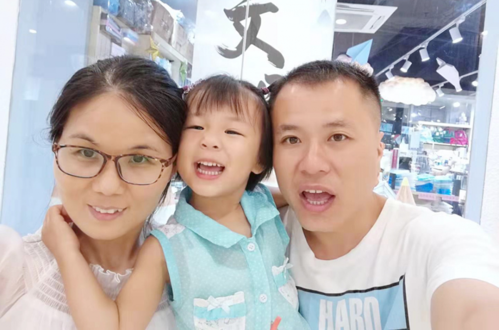 为大家讲述江苏省五好家庭——苏州市高新区冯俊毅,卢颖夫妻不忘初心