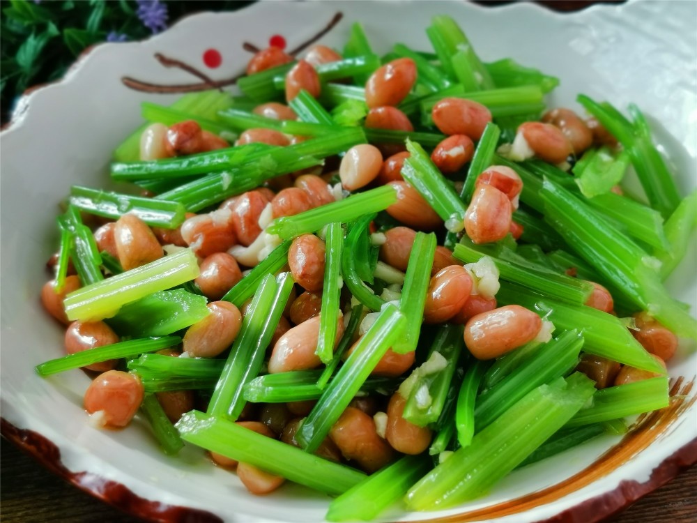 天热 别总用油炸花生米下酒 分享6道夏季吃的做法 好吃不上火 腾讯新闻