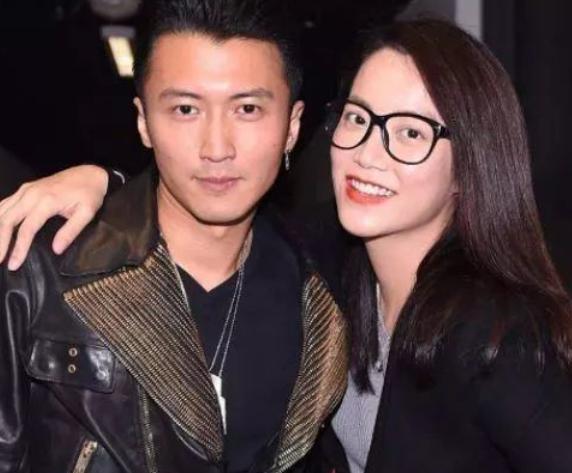谢霆锋|她酷似王菲，谢霆锋曾上门陪她，连她的女儿也长得像谢霆锋