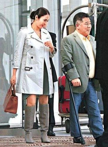 黎姿|娱乐圈第一扶弟魔应该非她莫属吧！