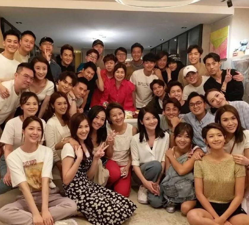 马国明|群星聚首为乐易玲庆生……马国明、汤洛雯紧拥合照！前男友罗天宇也在场