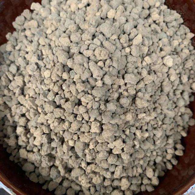 赤玉土养花万能土有3大用处实用性强满足养花需求