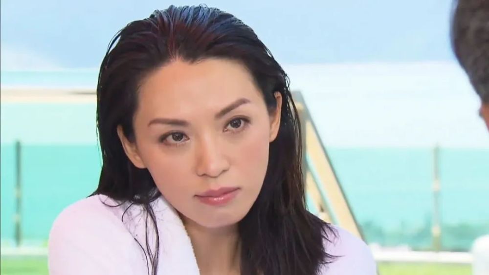 tvb花旦|恭喜！46岁TVB花旦陈炜找到第二春，与男友看新楼盘准备随时闪婚