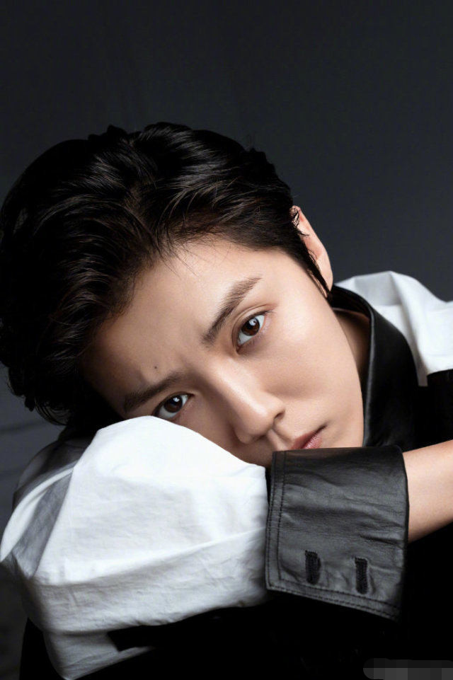 鹿晗|作为制作人的鹿晗出新歌啦 和黄子韬合作的敏感，鹿晗真的太强了