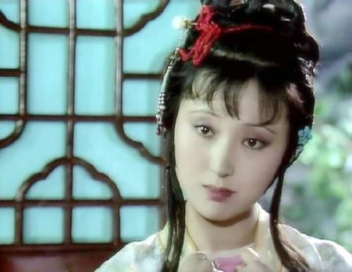 贾宝玉|看宝黛青梅竹马的日常，难怪宝玉娶了宝钗还意难平