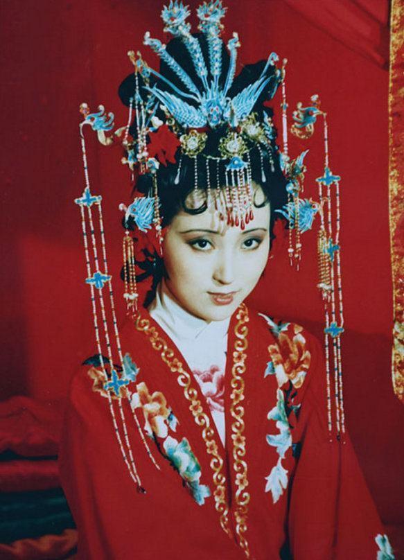 贾宝玉|看宝黛青梅竹马的日常，难怪宝玉娶了宝钗还意难平