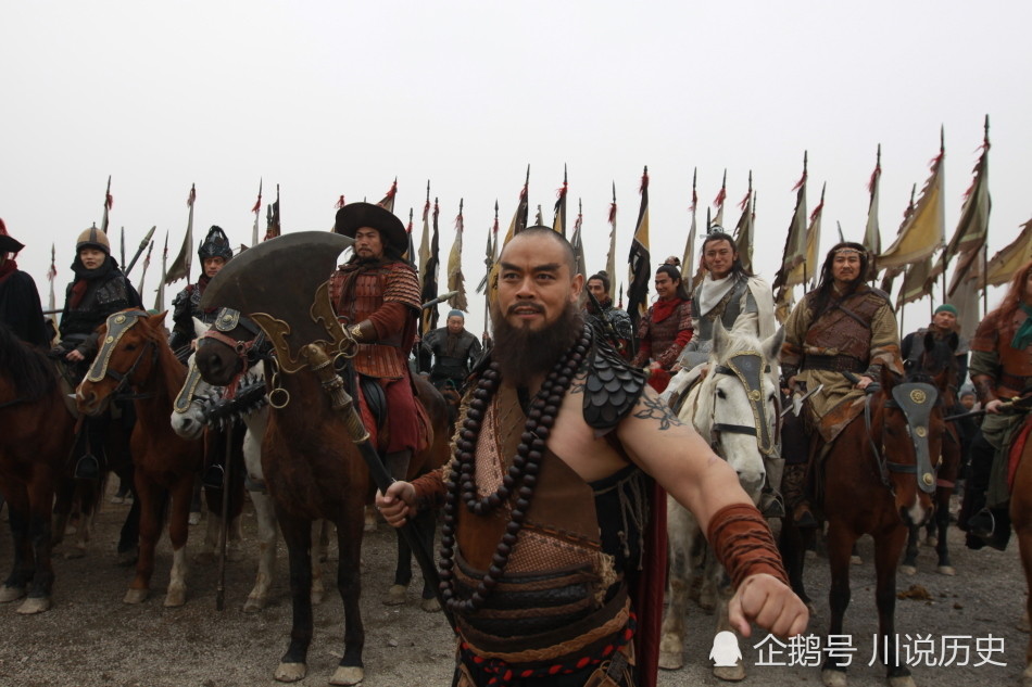 宋江|这对兄弟真离奇，武艺不高师傅差，职位不低关系硬