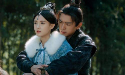 李一桐|“当红花旦”李一桐成名记