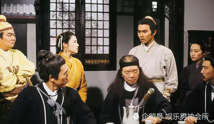 郭靖|《射雕》中江南七怪教了郭靖18年，为什么比不上洪七公教一个月？