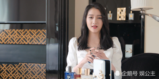 关晓彤|别傻了！关晓彤减肥餐没有效果！关晓彤又胖了，越长越像妈妈！