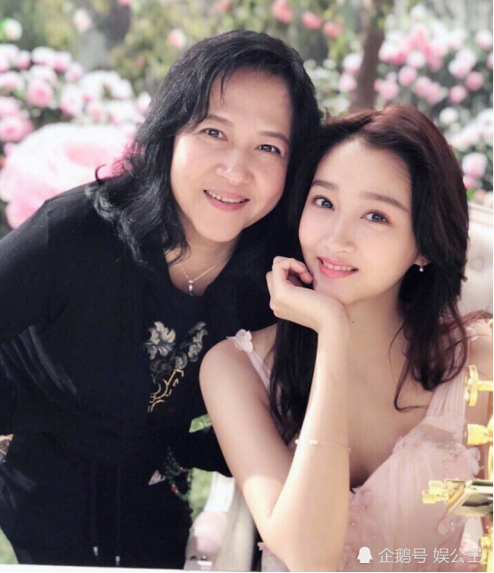 关晓彤|别傻了！关晓彤减肥餐没有效果！关晓彤又胖了，越长越像妈妈！