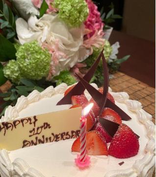 Tvb前花旦晒与老公拥吻旧照 甜蜜庆祝结婚10周年 腾讯新闻