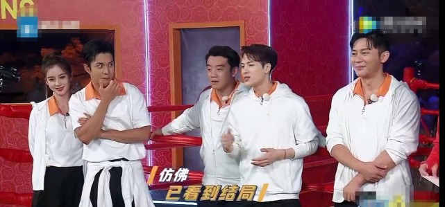 李晨所在队伍其他成员,为郑恺,baby,王嘉尔,韩东君,沙溢组则为蔡徐坤