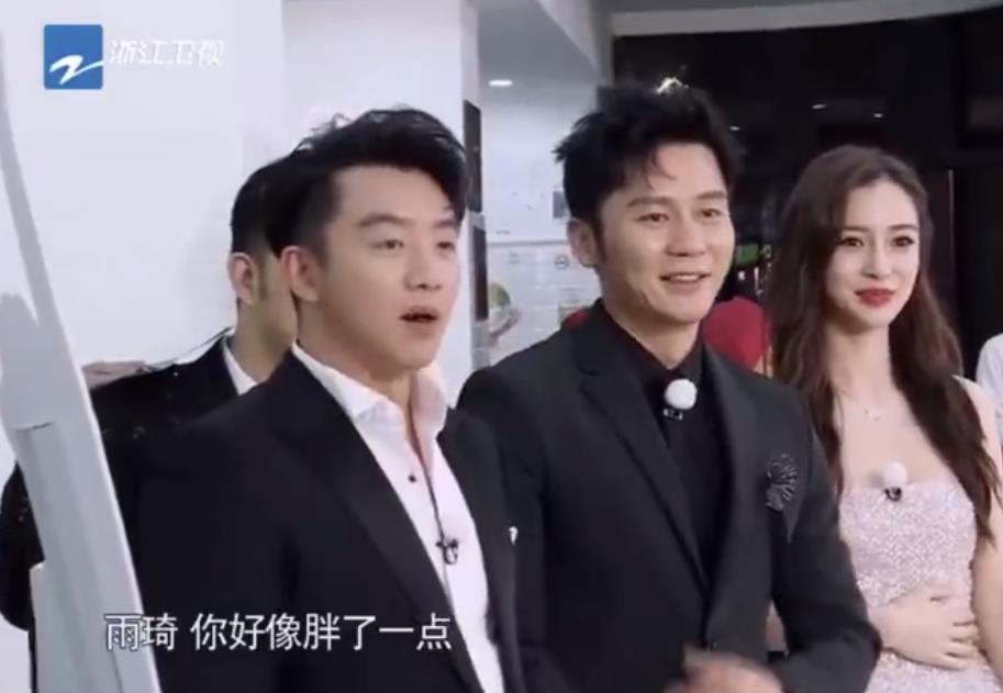 郑恺|当郑恺说宋雨琦变胖时，谁注意到baby干了啥？意外暴露小心思