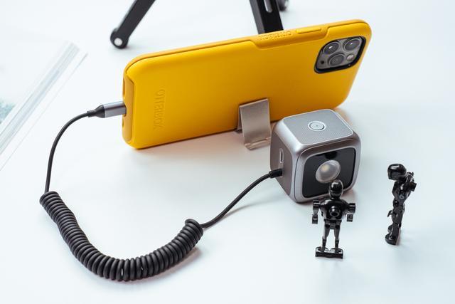 iphone手机摄影补光好帮手:anker iphone led闪光灯