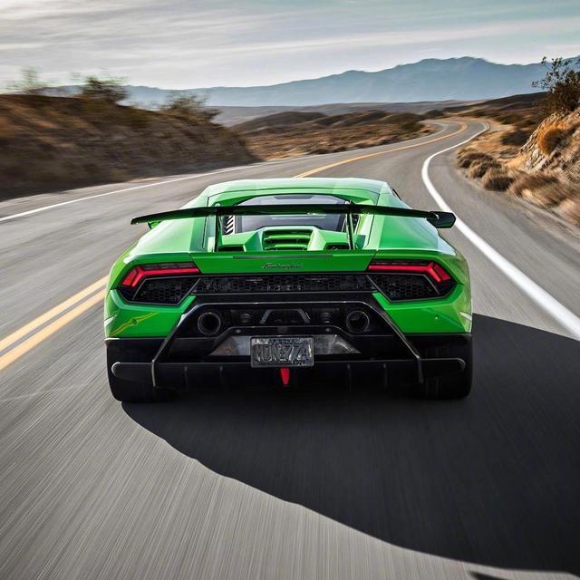 兰博基尼performance高清大图