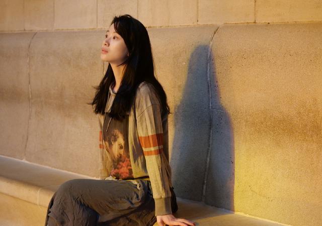 隐秘的角落|《隐秘的角落》：看了90后李梦饰演的王瑶，没人觉得她潜力无限吗