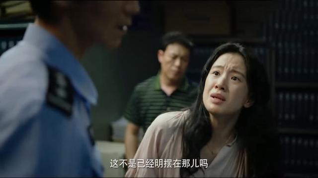 隐秘的角落|《隐秘的角落》：看了90后李梦饰演的王瑶，没人觉得她潜力无限吗