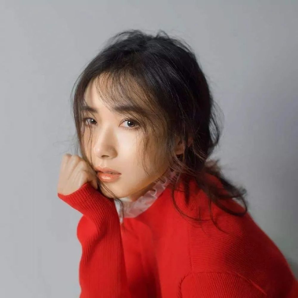 万茜|“姬圈扛把子”万茜泪崩：又A又飒的她，原来也有不为人知的一面