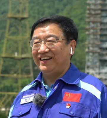 cctv-1今晚十点半档,北斗三号工程副总设计师谢军开讲!_腾讯新闻