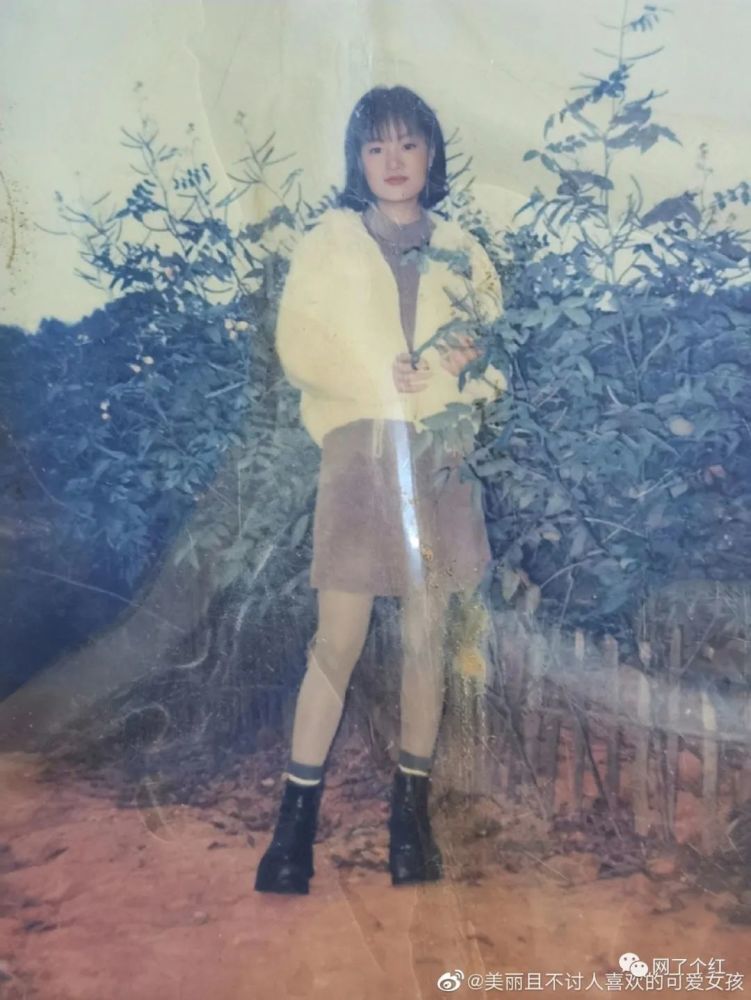 "妈妈年轻时有多美?"网友晒妈妈青涩照堪比仙女下凡