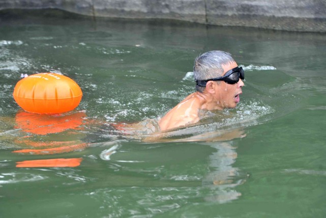 禁止野泳烈士公园下饺子公园开展整治行动