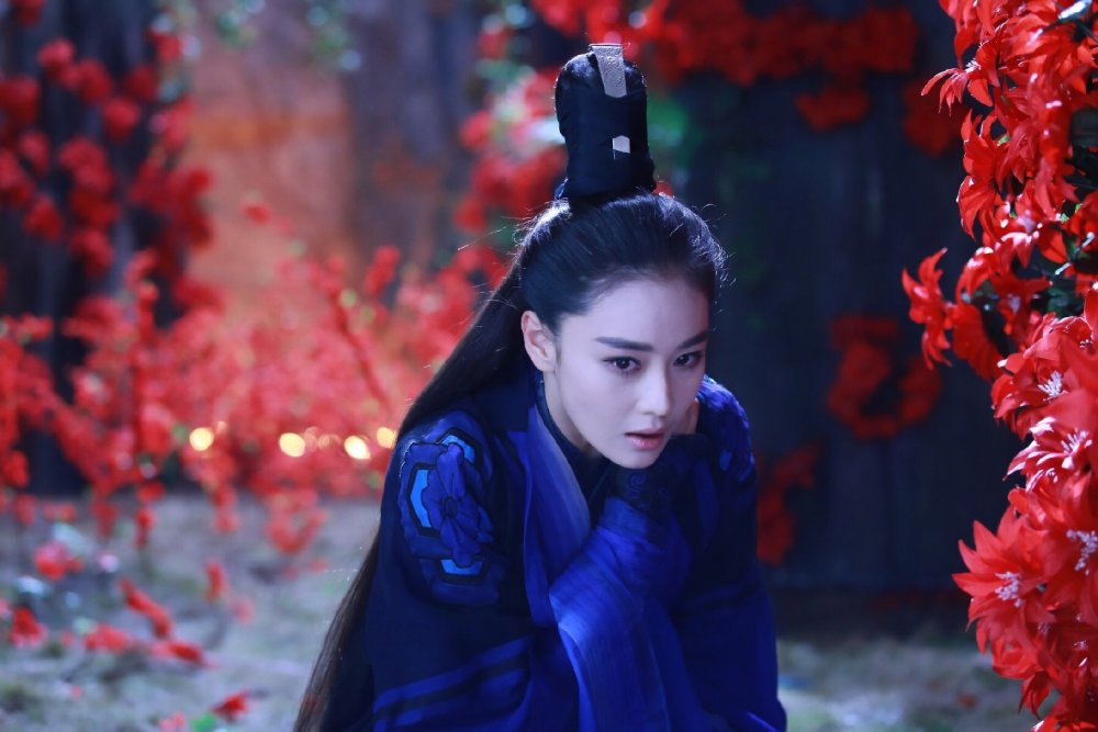 张馨予|张馨予新戏官宣：一袭红衣，上演仙女落泪，到她黑化的那一刻，立马疯狂截屏