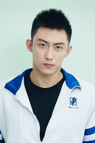 迪丽热巴|变相表白迪丽热巴？黄景瑜被问与剧中男主相似之处，坦言都喜欢周放