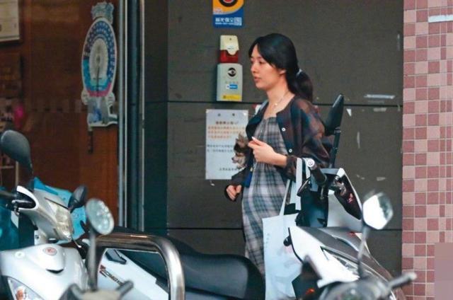 郭碧婷|郭碧婷被传患产前抑郁，向太回应：他们感情很好，一开放就接回家