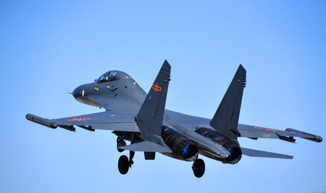 中国三代机的先行者,升级再服役或退役,两百多架苏27/30出路在哪里